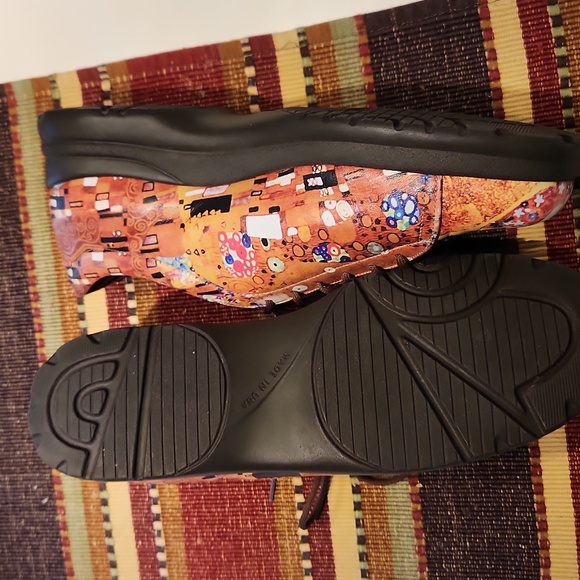 Icon Women’s US Size 6 M Klimpt The Kiss Lace-Up Sneaker Shoes Wearable Art - Picture 3 of 6